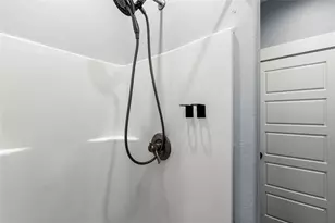 1317 Emerald Dr, Crystal Beach, TX 77650 - Photo 29