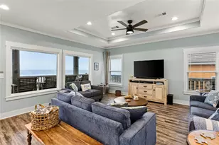 1317 Emerald Dr, Crystal Beach, TX 77650 - Photo 9