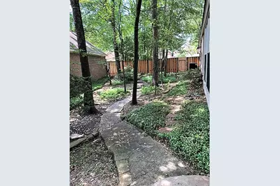 14 Tethered Vine Place, The Woodlands, TX 77382 - Photo 17