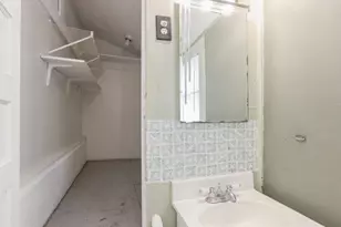 4309 Jack St, Houston, TX 77006 - Photo 9