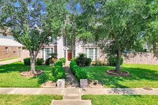3902 Breaux Bridge Ln, Sugar Land, TX 77479 - Photo 1