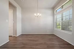 9715 Migrant Hawker Ct, Conroe, TX 77385 - Photo 7