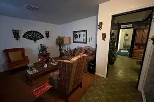 13026 Glenwyck St, Houston, TX 77045 - Photo 5