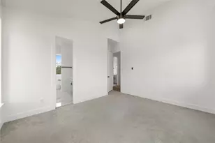 947 Green Meadow St, Houston, TX 77091 - Photo 11