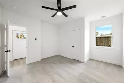 947 Green Meadow Street #B, Houston, TX 77091 - Photo 9