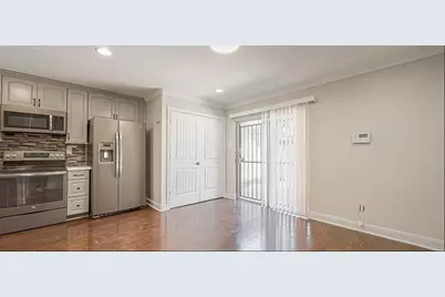 9108 Kempwood Drive #9108, Houston, TX 77080 - Photo 5