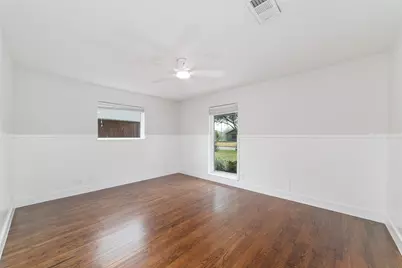 10206 Oakpoint Drive, Houston, TX 77043 - Photo 23