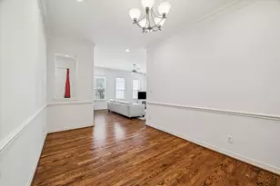 3203 Holly Path Dr, Houston, TX 77042 - Photo 11