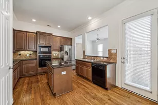 3203 Holly Path Dr, Houston, TX 77042 - Photo 21