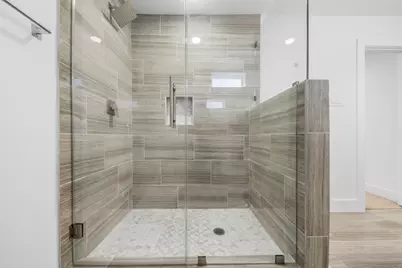 6403 Acorn Forest Drive, Houston, TX 77088 - Photo 21