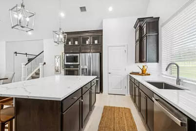 901 Kingwood Drive, League City, TX 77573 - Photo 9