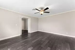12219 Wessex Dr, Houston, TX 77089 - Photo 19