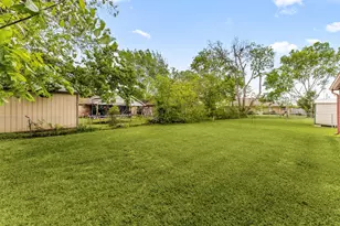 12219 Wessex Dr, Houston, TX 77089 - Photo 31