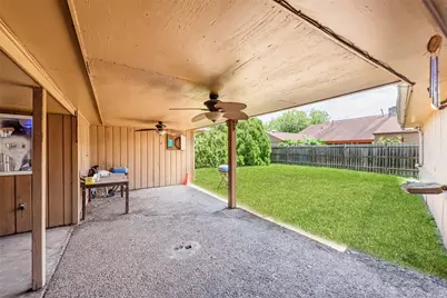 10827 Braes Forest Drive, Houston, TX 77071 - Photo 17