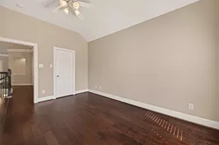 5708 Petty St, Houston, TX 77008 - Photo 31