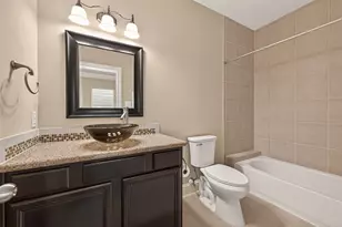 5708 Petty St, Houston, TX 77008 - Photo 33