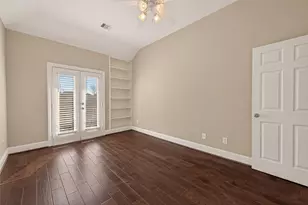 5708 Petty St, Houston, TX 77008 - Photo 29