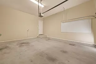 5708 Petty St, Houston, TX 77008 - Photo 43