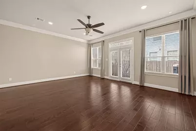 5708 Petty St #B, Houston, TX 77008 - Photo 11