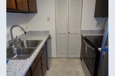 9433 Pagewood Lane, Houston, TX 77063 - Photo 7