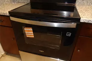 9433 Pagewood Ln, Houston, TX 77063 - Photo 11