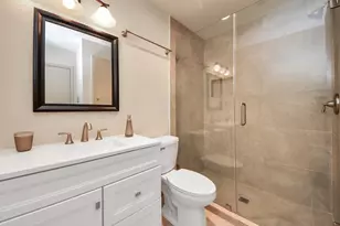 9433 Pagewood Ln, Houston, TX 77063 - Photo 25