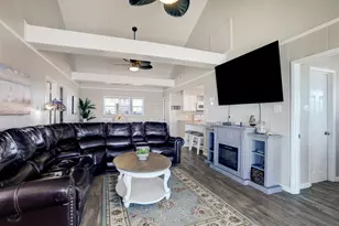 814 Beach Dr, Surfside Beach, TX 77541 - Photo 9