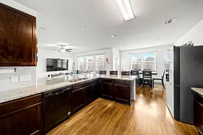 5742 Adelaide River Drive, Katy, TX 77449 - Photo 9