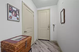 505 Jackson Hill St, Houston, TX 77007 - Photo 5