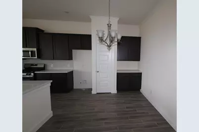 11407 Lucky Falls Drive, Houston, TX 77047 - Photo 3