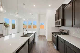 11407 Lucky Fls Dr, Houston, TX 77047 - Photo 5