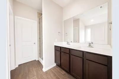 8203 Tamarind Lane, Baytown, TX 77521 - Photo 15
