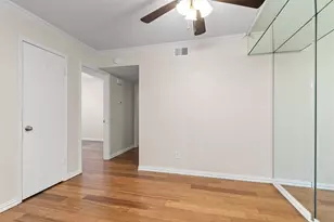 4635 Wild Indigo St, Houston, TX 77027 - Photo 17