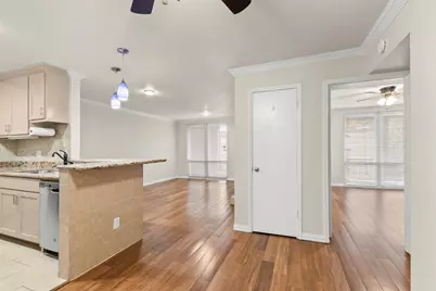 4635 Wild Indigo Street #512, Houston, TX 77027 - Photo 15