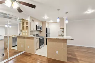 4635 Wild Indigo St, Houston, TX 77027 - Photo 15