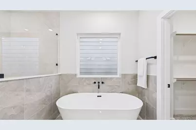 5027 Golden Forest Drive #C, Houston, TX 77091 - Photo 21