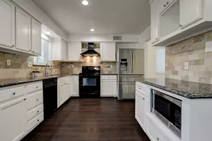 121 Misty Brook Ln, League City, TX 77573 - Photo 1