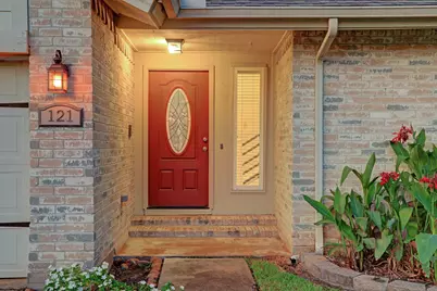 121 Misty Brook Lane, League City, TX 77573 - Photo 3