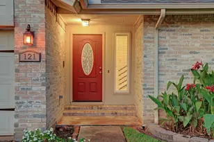 121 Misty Brook Ln, League City, TX 77573 - Photo 3