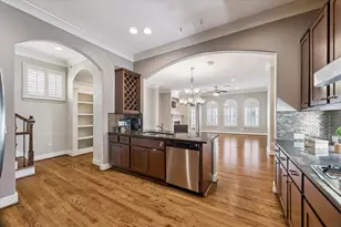 4145 Dickson St, Houston, TX 77007 - Photo 5