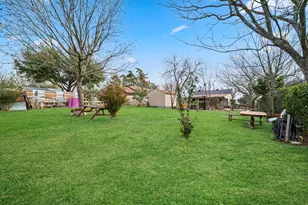 807 Burleson St, Brenham, TX 77833 - Photo 17