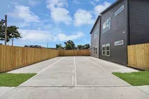 4607 Gunter St, Houston, TX 77020 - Photo 33