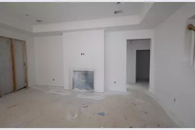 12815 Old Fashion Circle, Mont Belvieu, TX 77535 - Photo 5