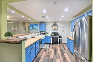 3917 Ave P 1/2, Galveston, TX 77550 - Photo 7