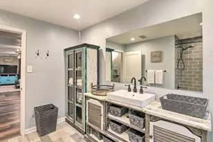 3917 Ave P 1/2, Galveston, TX 77550 - Photo 13