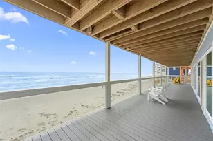 11851 Sunbather Ln, Galveston, TX 77554 - Photo 9