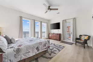 11851 Sunbather Ln, Galveston, TX 77554 - Photo 29