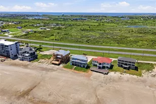 11851 Sunbather Ln, Galveston, TX 77554 - Photo 45