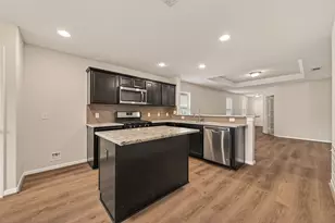 2611 Skyview Long Dr, Houston, TX 77047 - Photo 13