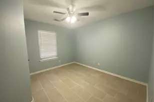 10662 Royal York Dr, Conroe, TX 77303 - Photo 9